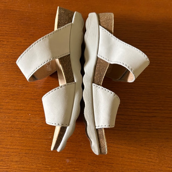 Dansko Women's Maddy Slip-On Sandal Gray, Size 38‎ (8 US) Leather Wedge - Picture 7 of 8